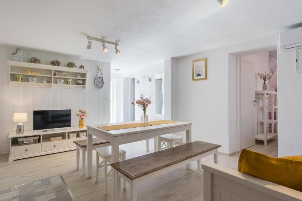 Apartment Tomislav Vir Kültér fotó