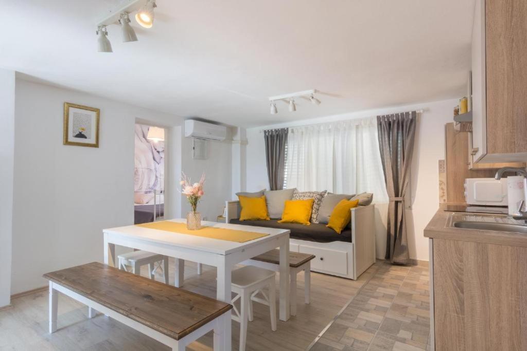 Apartment Tomislav Vir Kültér fotó