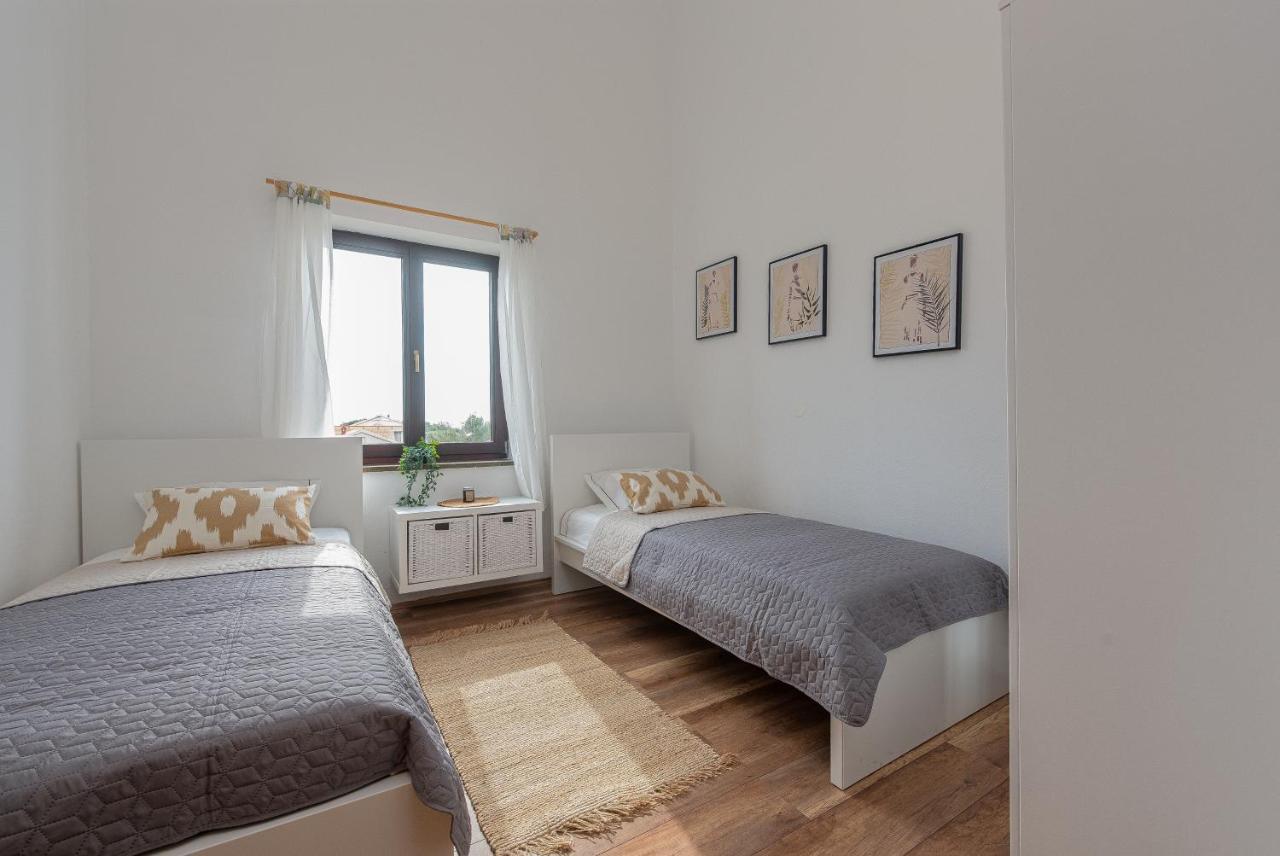 Apartment Tomislav Vir Kültér fotó